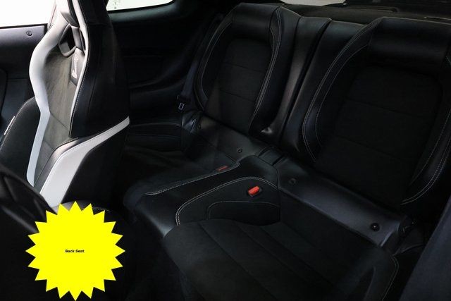 Ford Mustang Vehicle Image 19