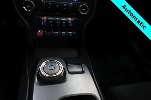 Ford Mustang Vehicle Image 24