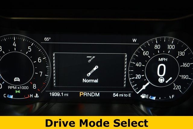 Ford Mustang Vehicle Image 32