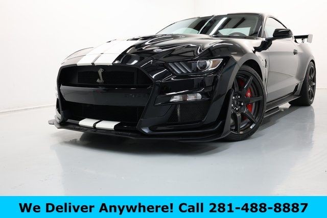 Ford Mustang Vehicle Image 02