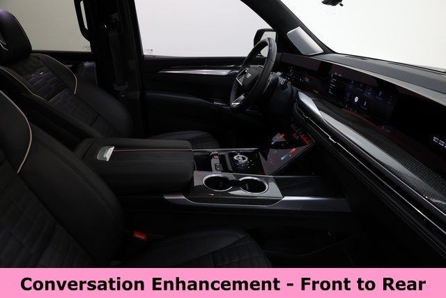 Cadillac Escalade Vehicle Image 20
