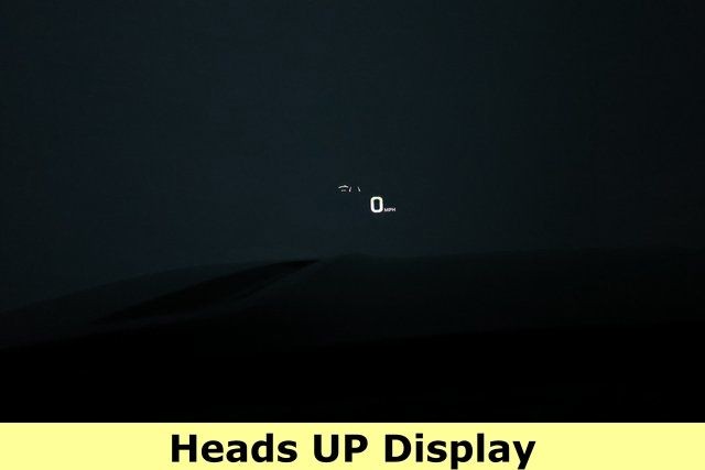 Cadillac Escalade Vehicle Image 30