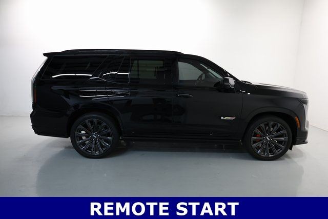 Cadillac Escalade Vehicle Image 32