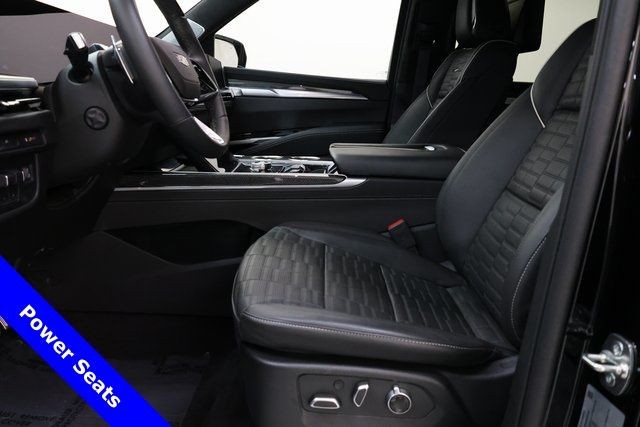 Cadillac Escalade Vehicle Image 44