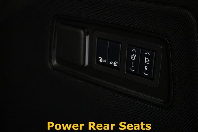 Cadillac Escalade Vehicle Image 47