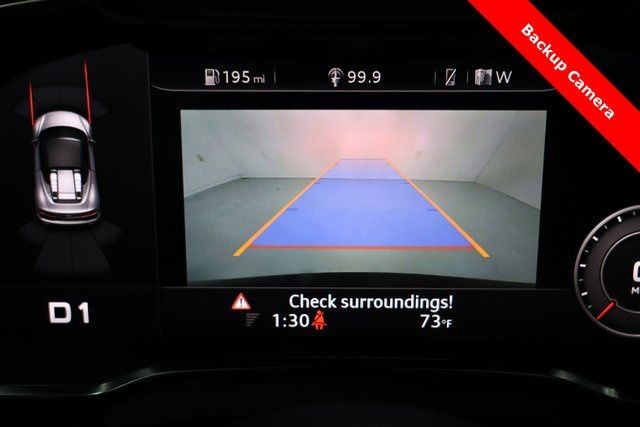 Audi R8 Vehicle Image 20
