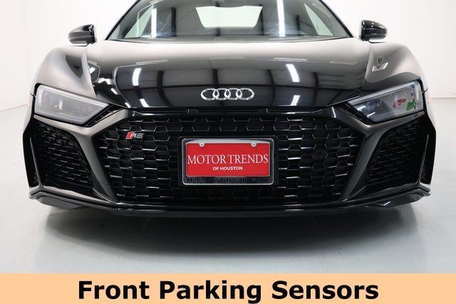 Audi R8 Vehicle Image 24