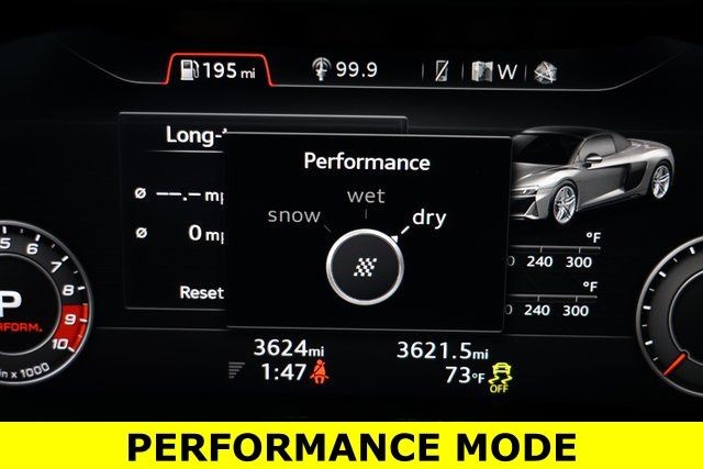 Audi R8 Vehicle Image 28