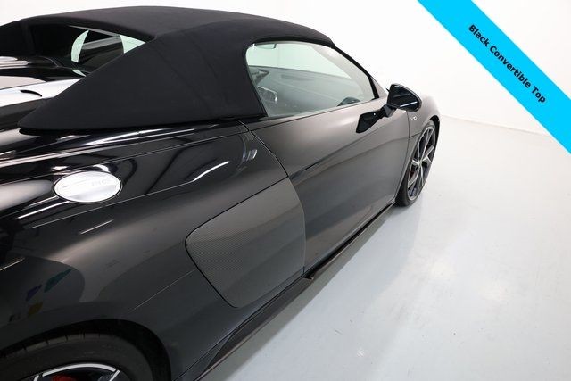 Audi R8 Vehicle Image 29