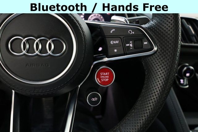 Audi R8 Vehicle Image 40