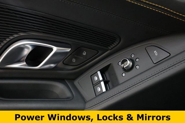 Audi R8 Vehicle Image 45