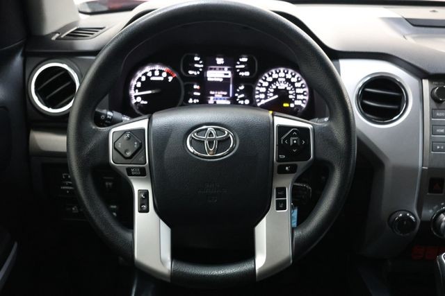 Toyota Tundra Vehicle Image 26