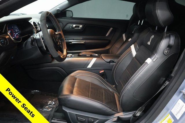 Ford Mustang Vehicle Image 35