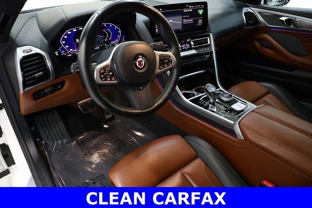 BMW 8 Series Vehicle Image 09