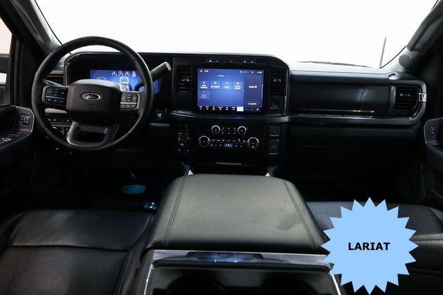 Ford Super Duty F-250 SRW Vehicle Image 09