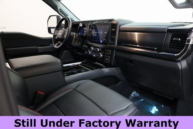 Ford Super Duty F-250 SRW Vehicle Image 13