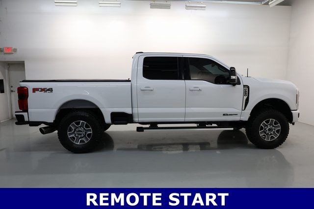Ford Super Duty F-250 SRW Vehicle Image 21