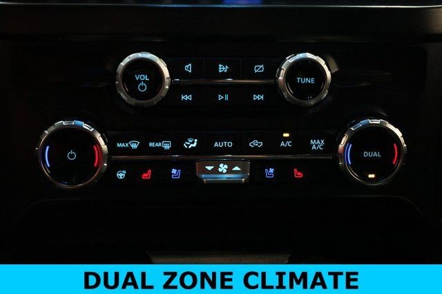 Ford Super Duty F-250 SRW Vehicle Image 30