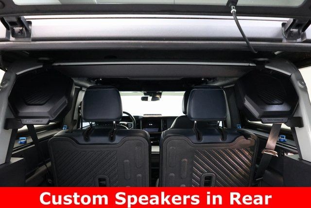 Ford Bronco Vehicle Image 16