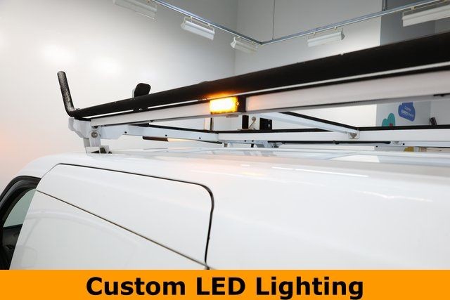 Ford Transit Connect Vehicle Image 15