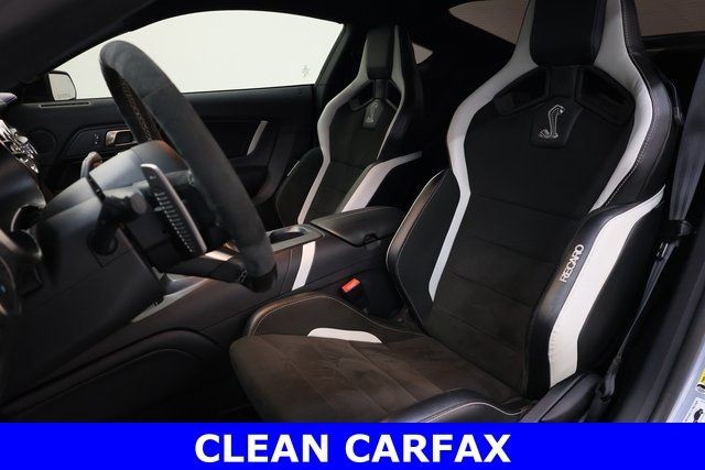 Ford Mustang Vehicle Image 12