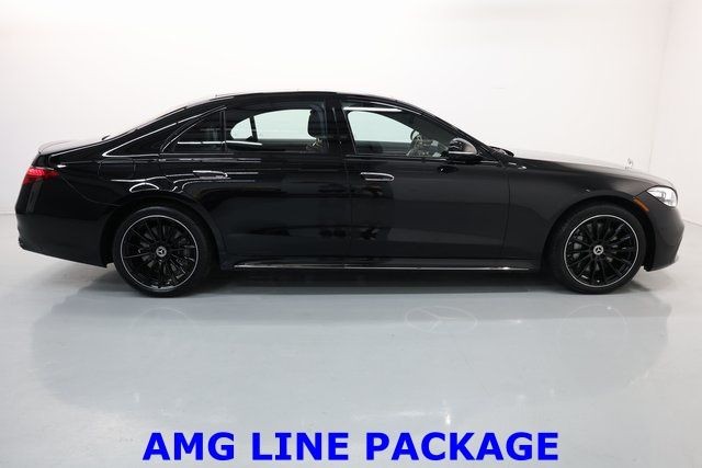 Mercedes-Benz S-Class Vehicle Image 12