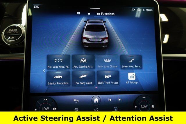 Mercedes-Benz S-Class Vehicle Image 32
