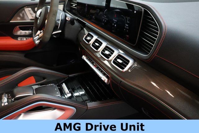 Mercedes-Benz GLE Vehicle Image 13