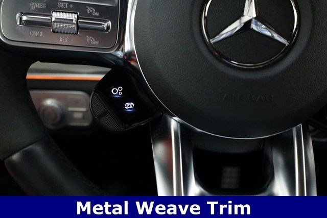 Mercedes-Benz GLE Vehicle Image 14