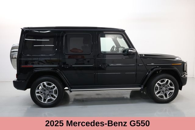 Mercedes-Benz G-Class Vehicle Image 03