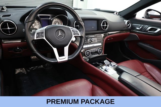 Mercedes-Benz SL-Class Vehicle Image 11