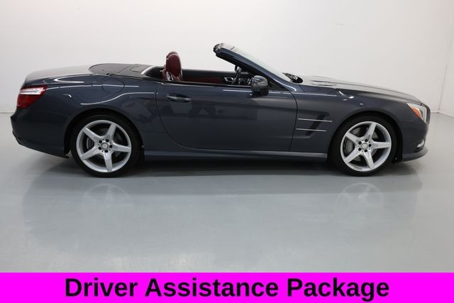 Mercedes-Benz SL-Class Vehicle Image 12