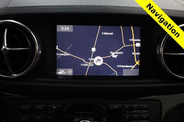 Mercedes-Benz SL-Class Vehicle Image 18