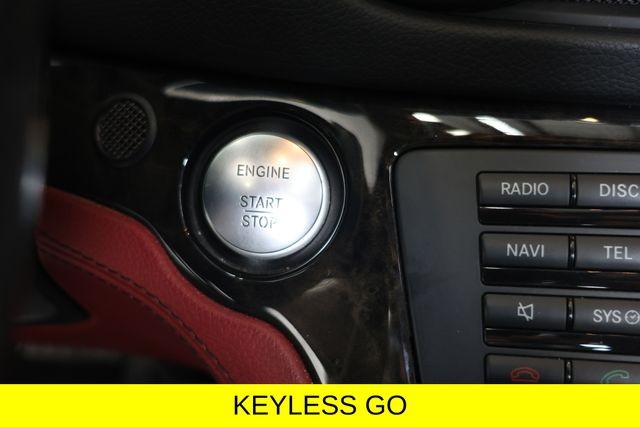 Mercedes-Benz SL-Class Vehicle Image 20