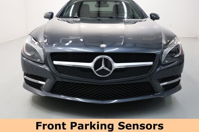 Mercedes-Benz SL-Class Vehicle Image 24