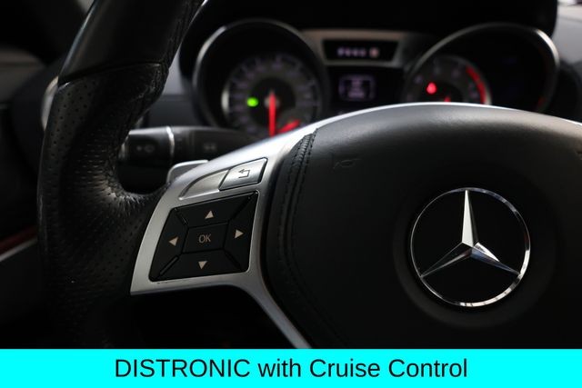 Mercedes-Benz SL-Class Vehicle Image 36