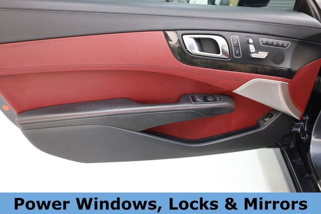 Mercedes-Benz SL-Class Vehicle Image 41