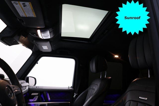 Mercedes-Benz G-Class Vehicle Image 24