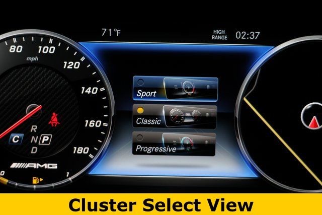 Mercedes-Benz G-Class Vehicle Image 37