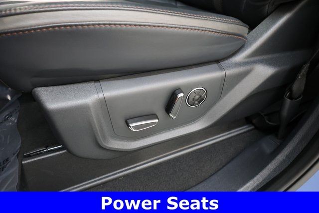 Ford Super Duty F-350 SRW Vehicle Image 34