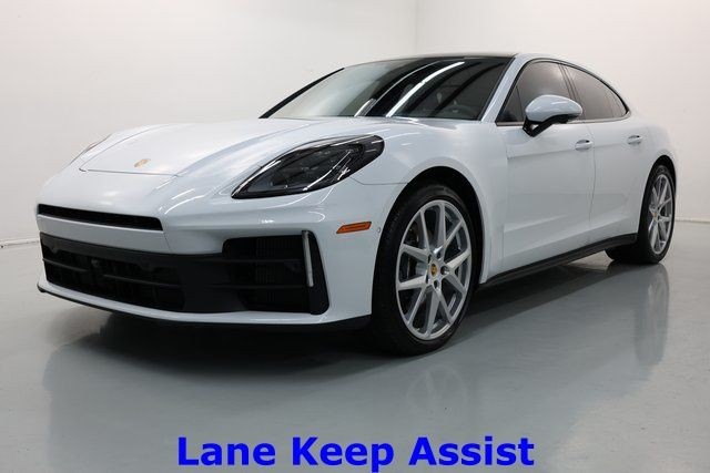 Porsche Panamera Vehicle Image 25