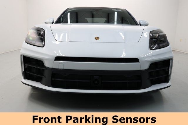 Porsche Panamera Vehicle Image 28