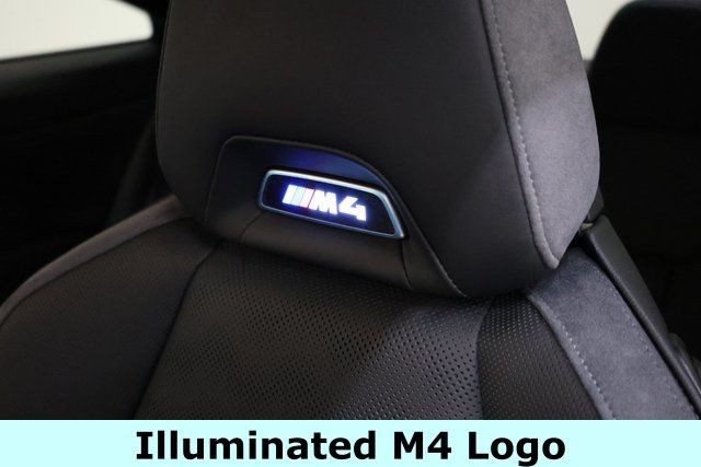 BMW M4 Vehicle Image 17
