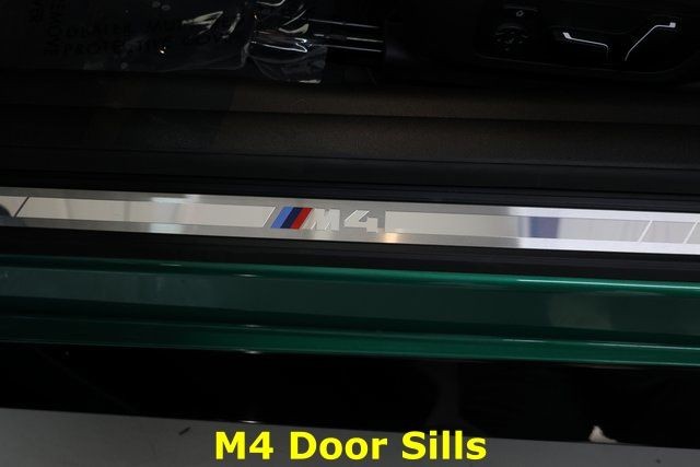 BMW M4 Vehicle Image 36
