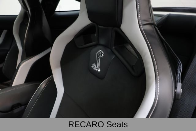 Ford Mustang Vehicle Image 17