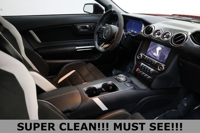 Ford Mustang Vehicle Image 19