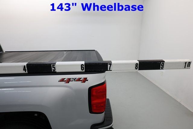 Chevrolet Silverado 1500 Vehicle Image 16