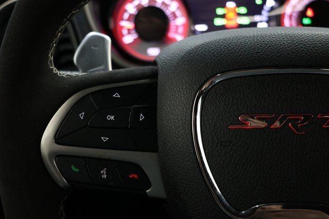 Dodge Challenger Vehicle Image 36