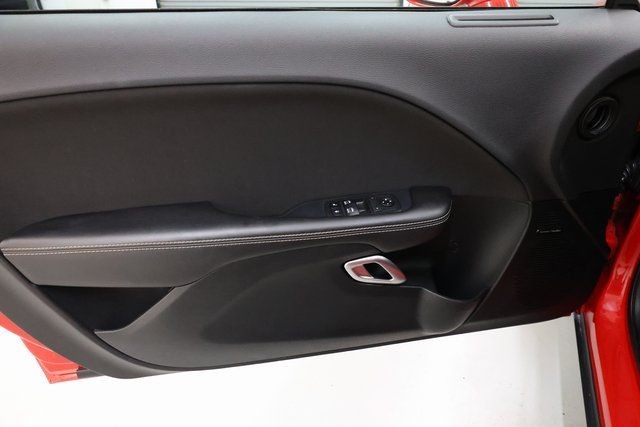 Dodge Challenger Vehicle Image 44