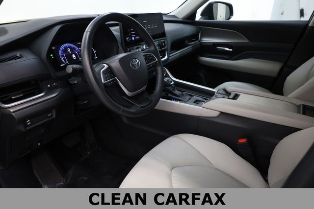 Toyota Grand Highlander Vehicle Image 09